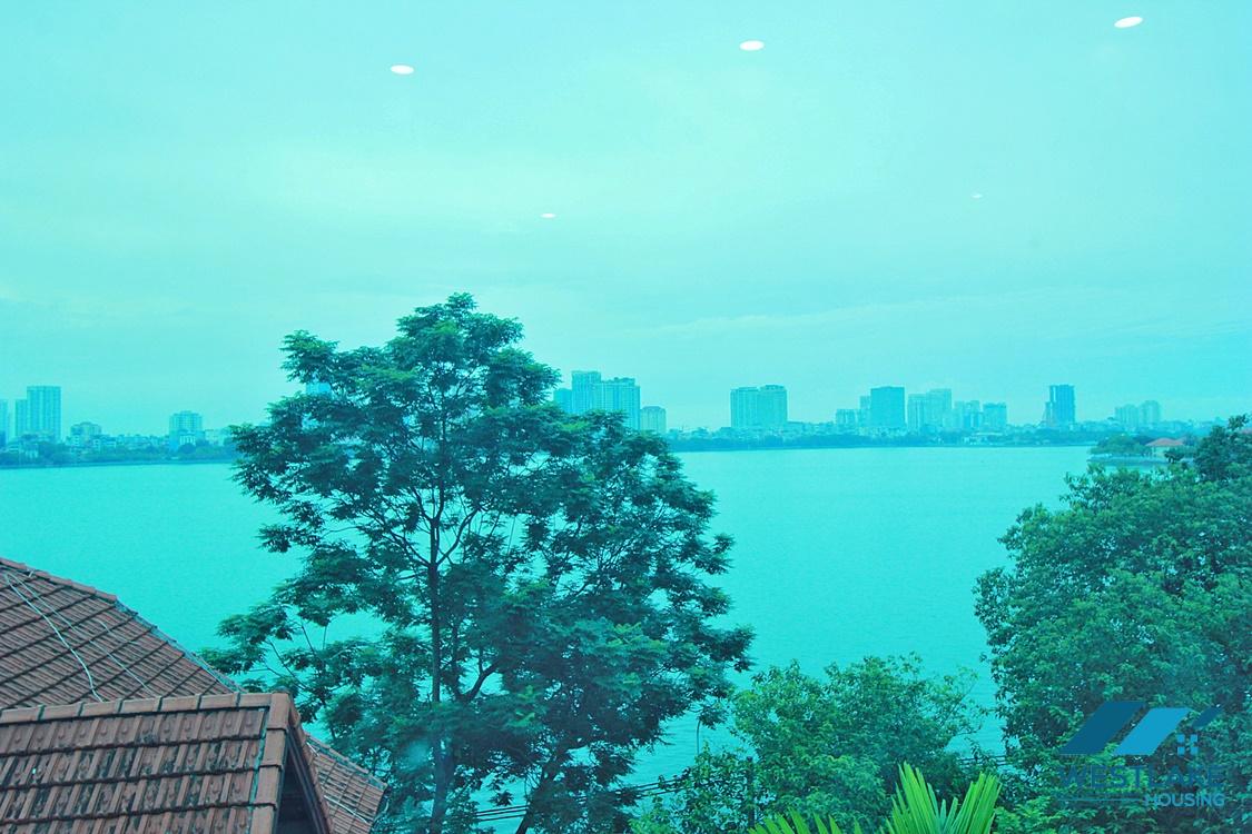 Brand new apartment with lake view in Dang Thai Mai st.