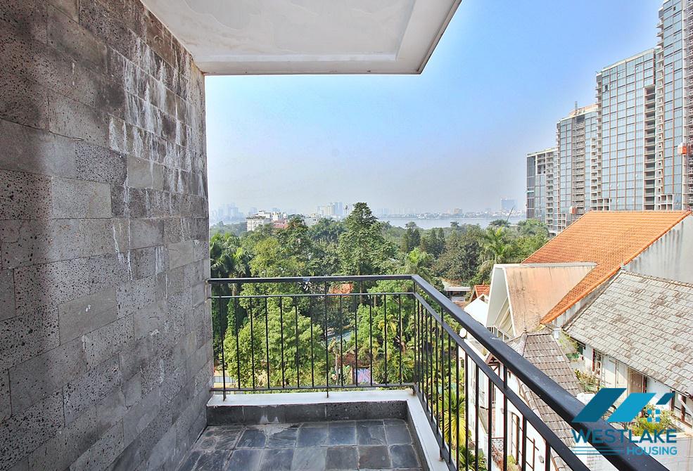 High floor (7th) apartment with lake view for rent in Dang Thai Mai st, Tay Ho