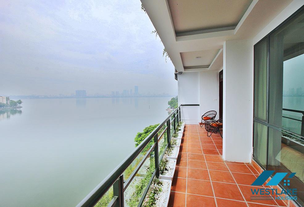 Lake view 02 bedrooms apartment (5th floor) for rent in Quang An st, Tay Ho