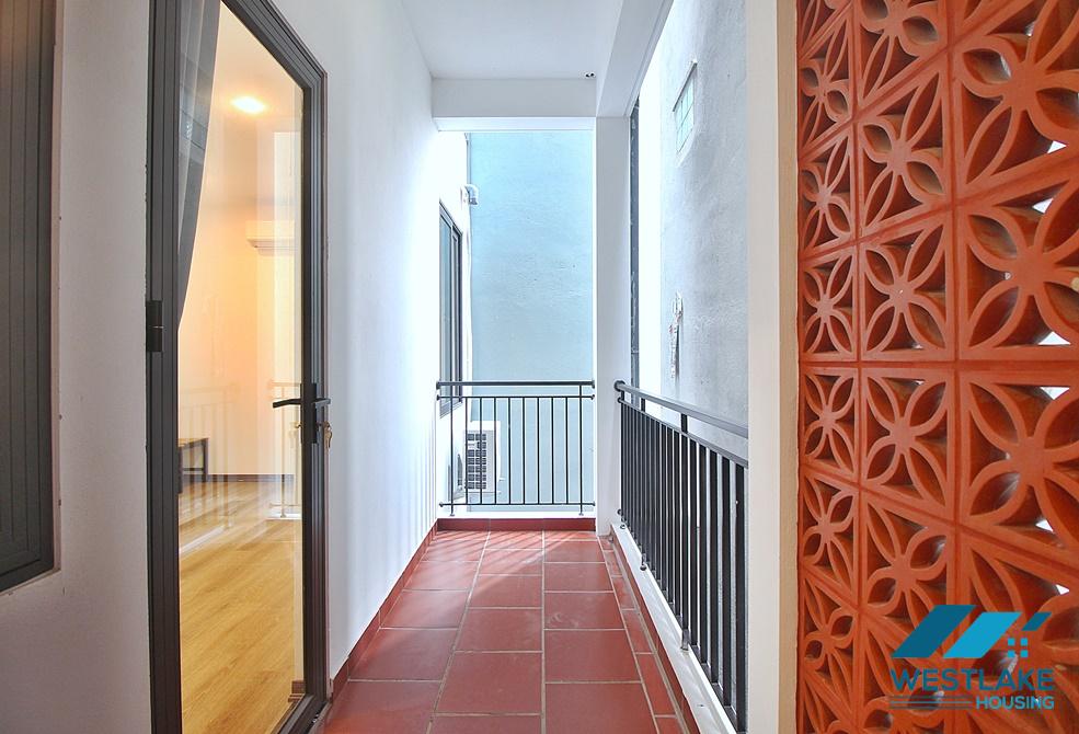 A newly 3 bedroom apartment for rent in Dang thai mai, Tay Ho, HaNoi