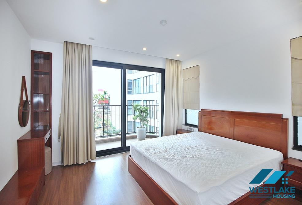 Bright and spacious 4beds apartment for rent in Tay Ho, Ha Noi