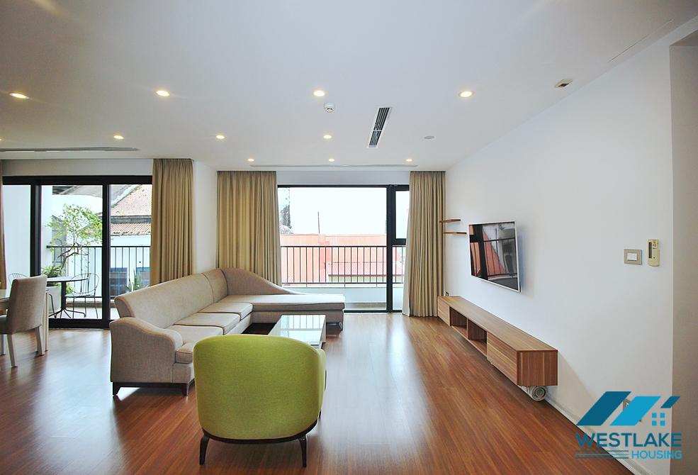 Bright and spacious 4beds apartment for rent in Tay Ho, Ha Noi