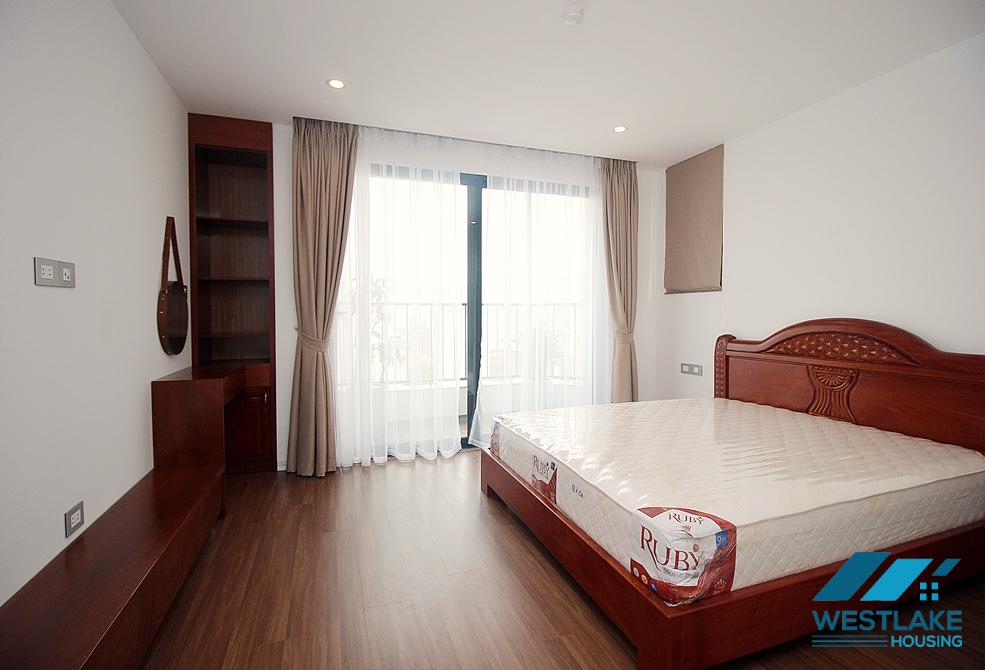 High-floor four bedrooms apartment for rent in Tay Ho, Ha Noi