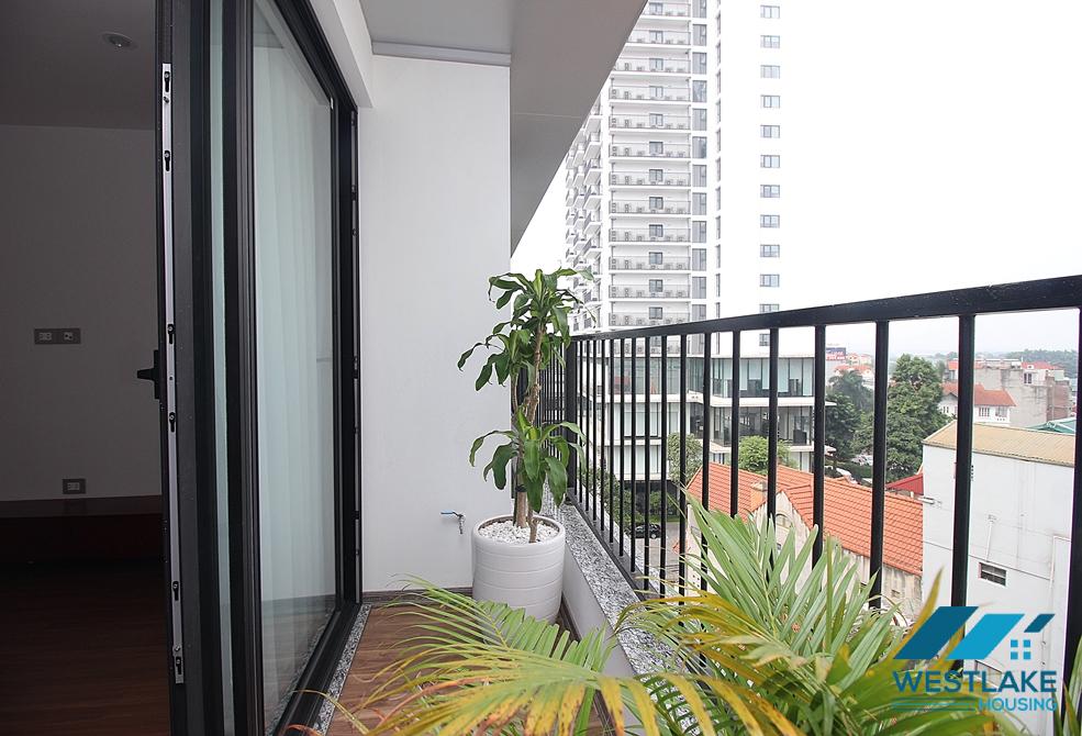 High-floor four bedrooms apartment for rent in Tay Ho, Ha Noi