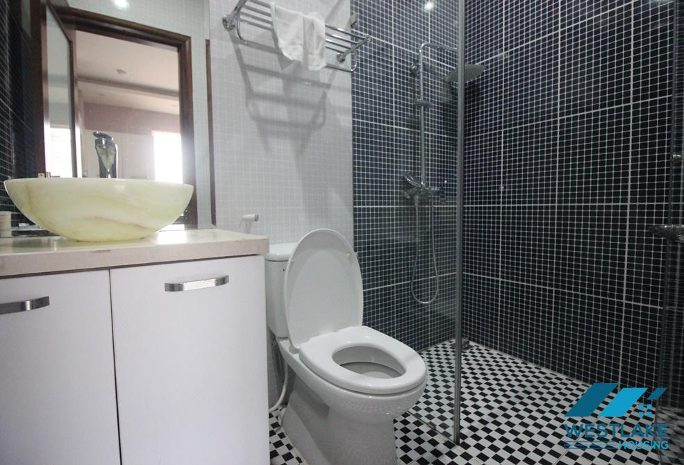 A good 2 bedroom apartment for rent in Au co, Tay ho