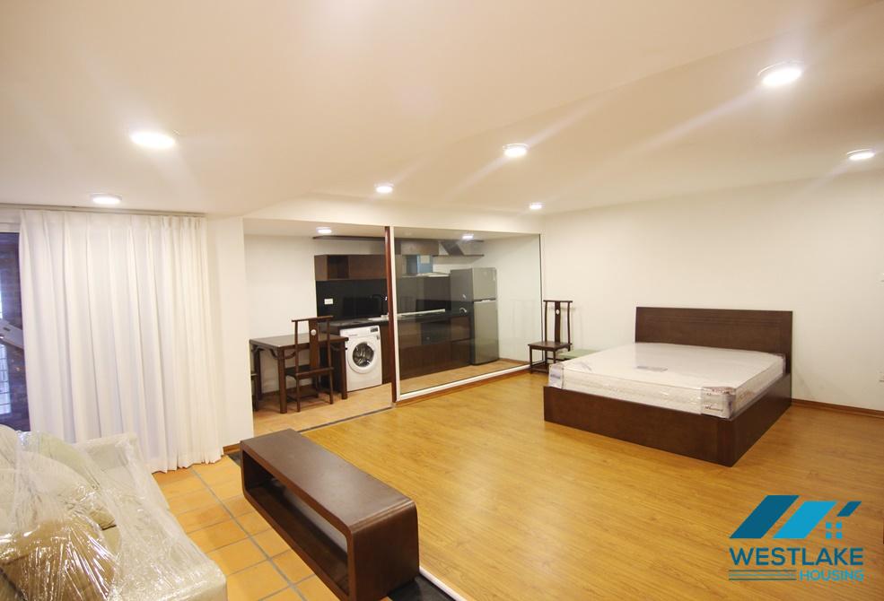 A nice studio for rent in Nhat chieu, Tay ho