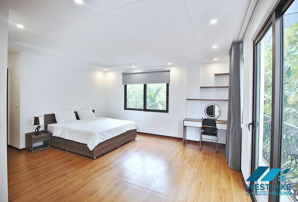 Bright 2 bedrooms apartment for rent in Tay Ho area, Ha Noi