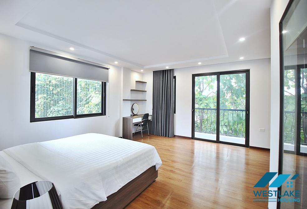 Bright 2 bedrooms apartment for rent in Tay Ho area, Ha Noi