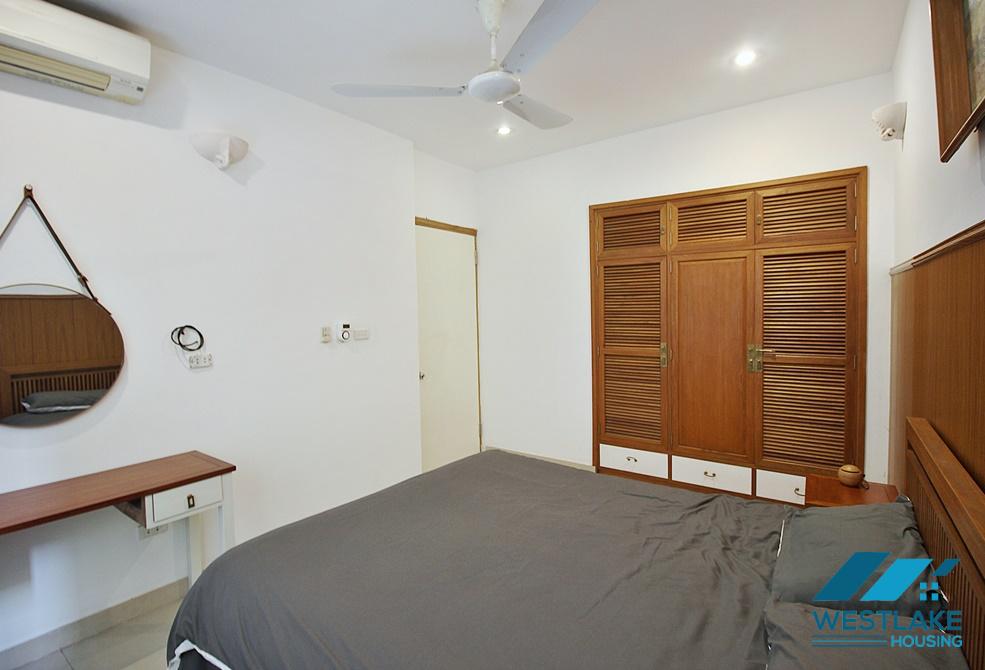 A good 2 bedroom apartment in Quang an, Tay ho