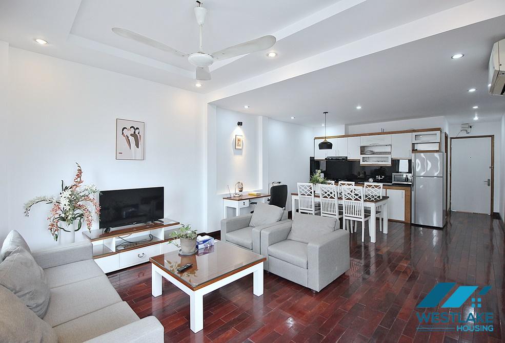 A bright 2 bedroom apartment in Quang an, Tay ho