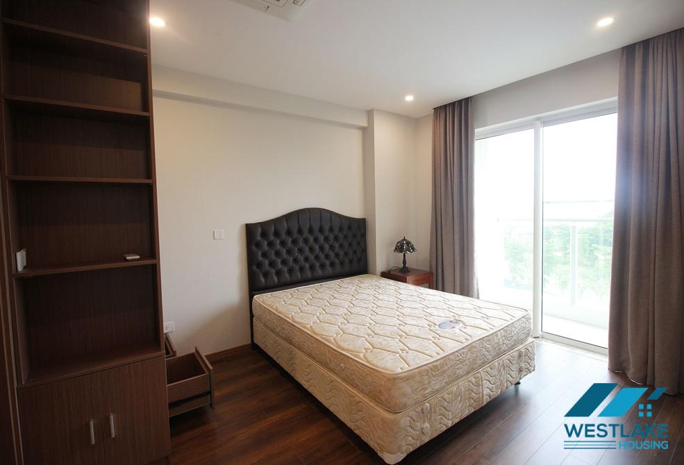 Three bedrooms apartment with natural light for rent in L4 Tower, Ciputra