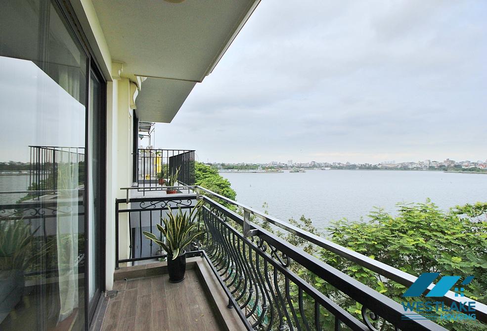 Lake -view with lovely balcony studio for rent on Nhat Chieu