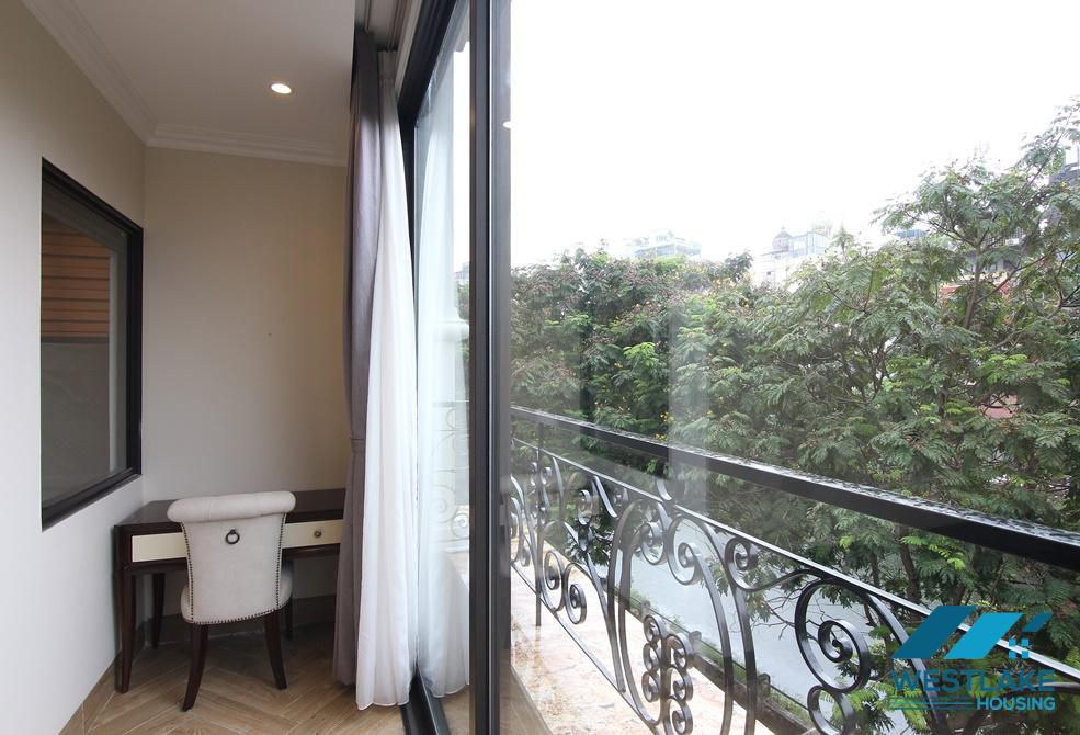 A luxury 1 bedroom apartment for rent on Yen Phu Street