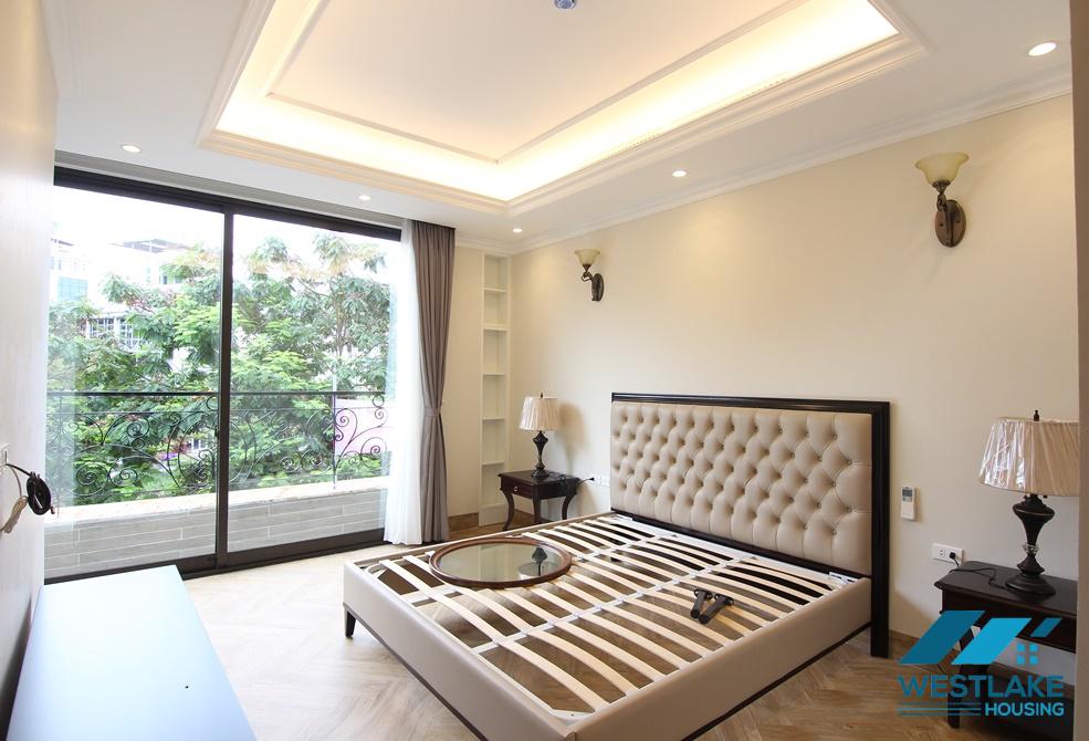 A luxury 1 bedroom apartment for rent on Yen Phu Street