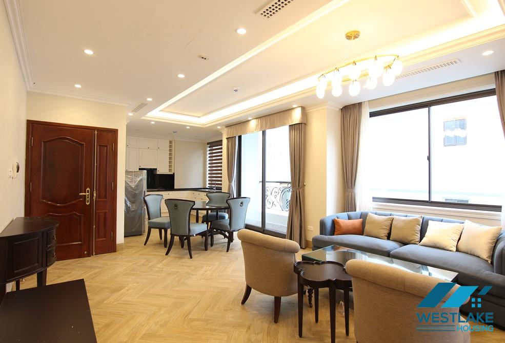 A luxury 1 bedroom apartment for rent on Yen Phu Street