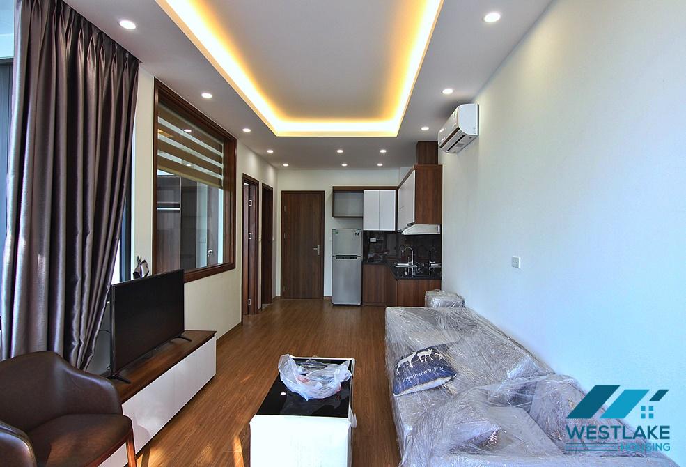 Lake view one bedroom apartment for rent in Yen Hoa street, Tay Ho