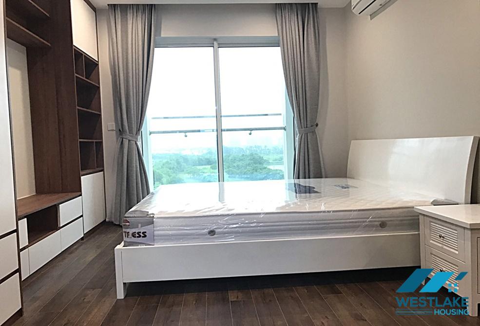 Bright apartment with 3 bedrooms for rent in Ciputra