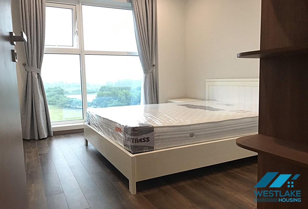 Bright apartment with 3 bedrooms for rent in Ciputra