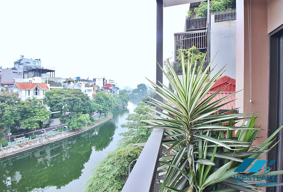 Lake view and brand new 1 bedroom and 1 working room for rent in Tay Ho, Ha Noi