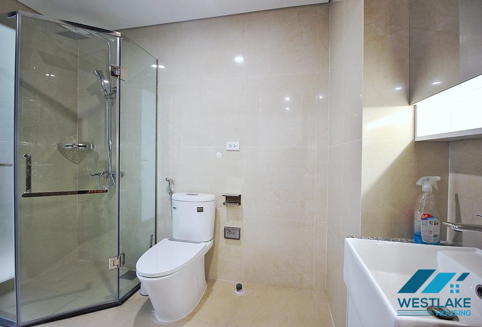 Brand new and bright one bedroom apartment for rent in Xuan Dieu st, Tay Ho