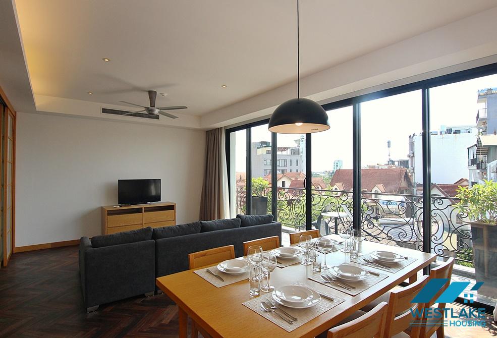 A spacious high quality 3 bedroom apartment in To ngoc van, Tay ho