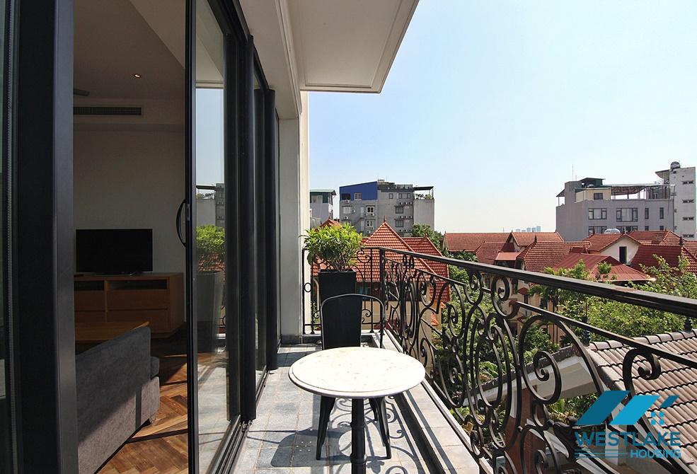 A spacious high quality 3 bedroom apartment in To ngoc van, Tay ho