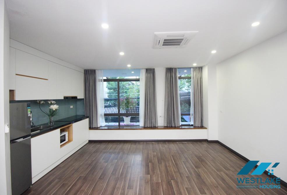 Executive apartment for rent in quiet Tay Ho area near Westlake