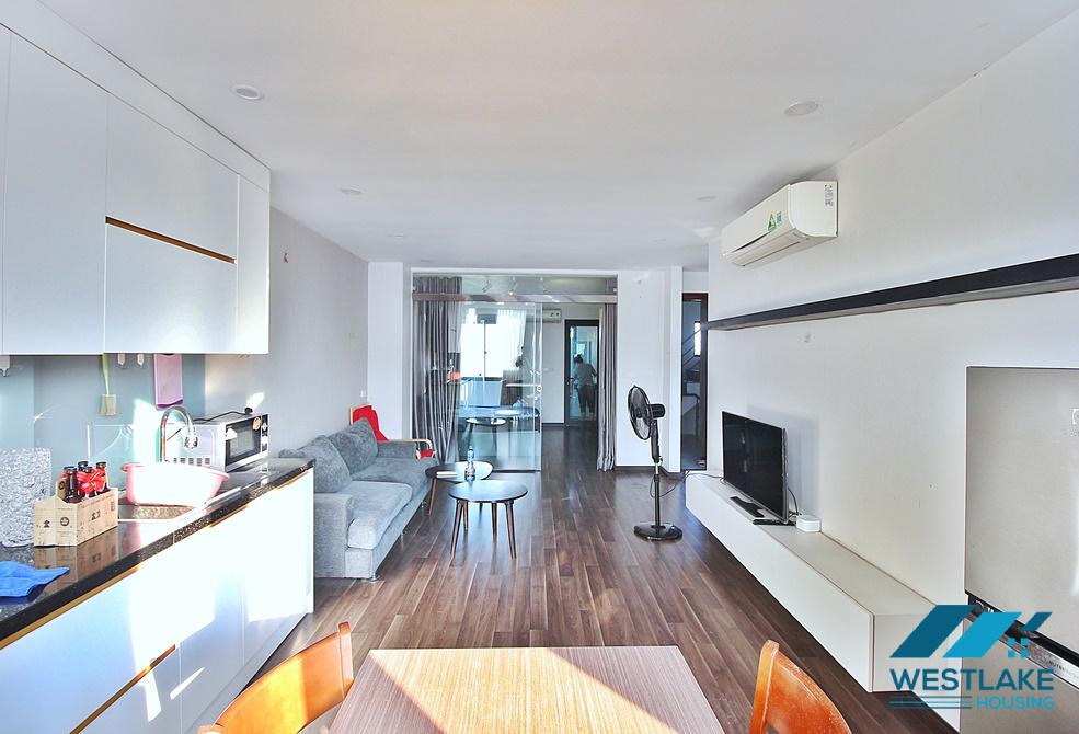 Nice and good price apartment for rent in alley 31 Xuan Dieu st, Tay Ho