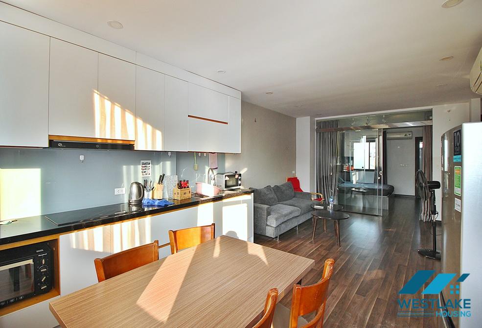 Nice and good price apartment for rent in alley 31 Xuan Dieu st, Tay Ho