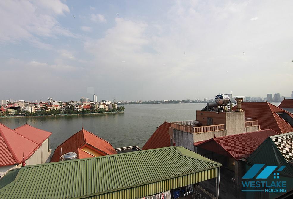 Lake view penthouse apartment for rent in Tay Ho, Hanoi