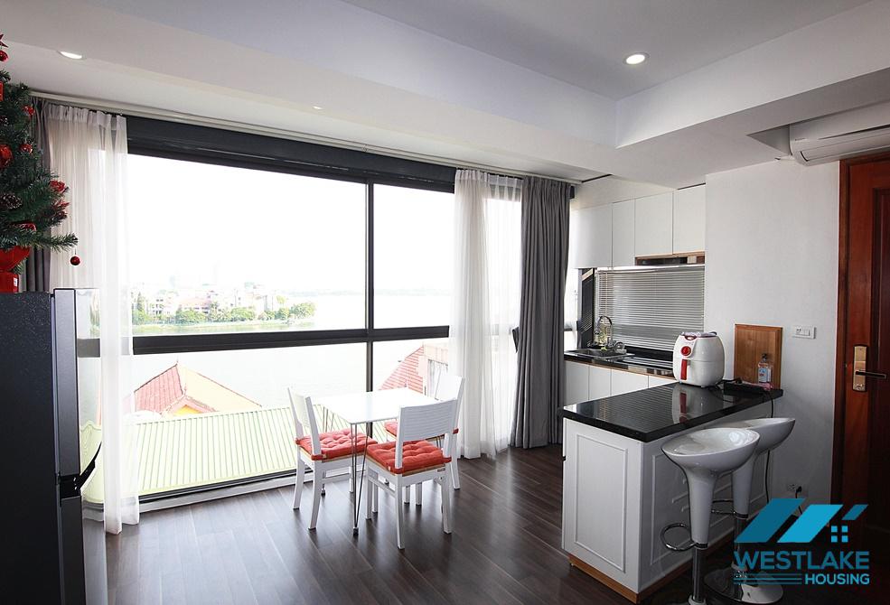 Lake view penthouse apartment for rent in Tay Ho, Hanoi