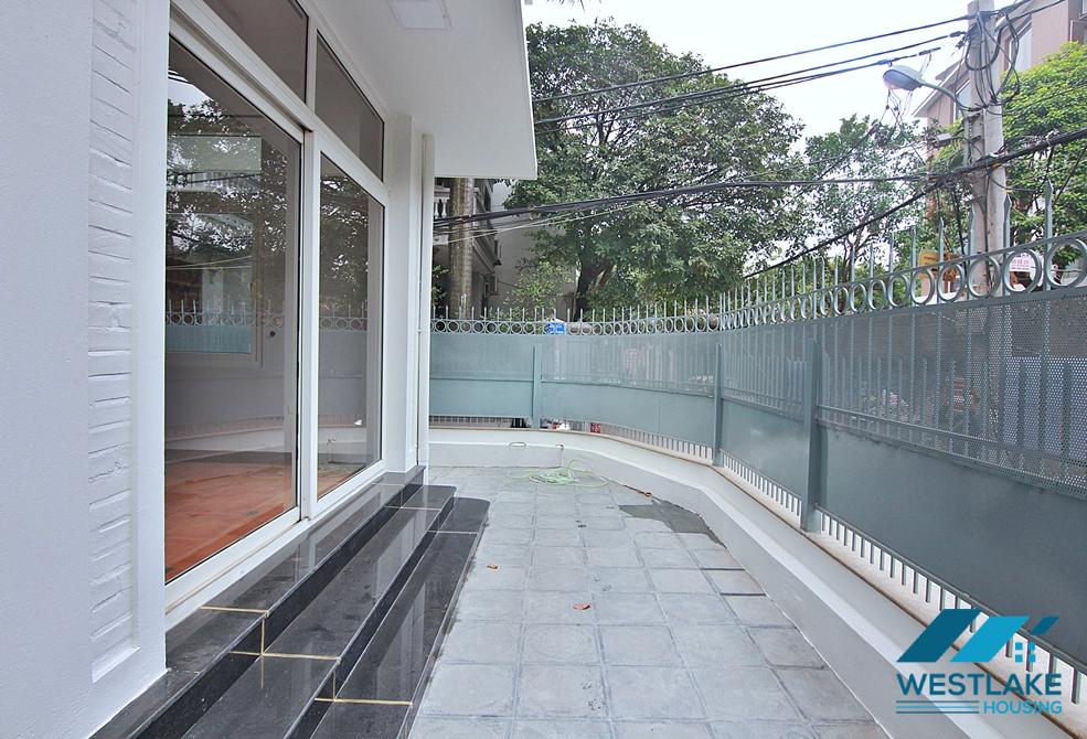 Renovated coner 4 bedrooms house for rent in Dang Thai Mai st, Tay Ho