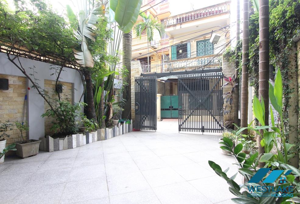 Lovely house with court-yard for rent in Dang Thai Mai st, Tay Ho