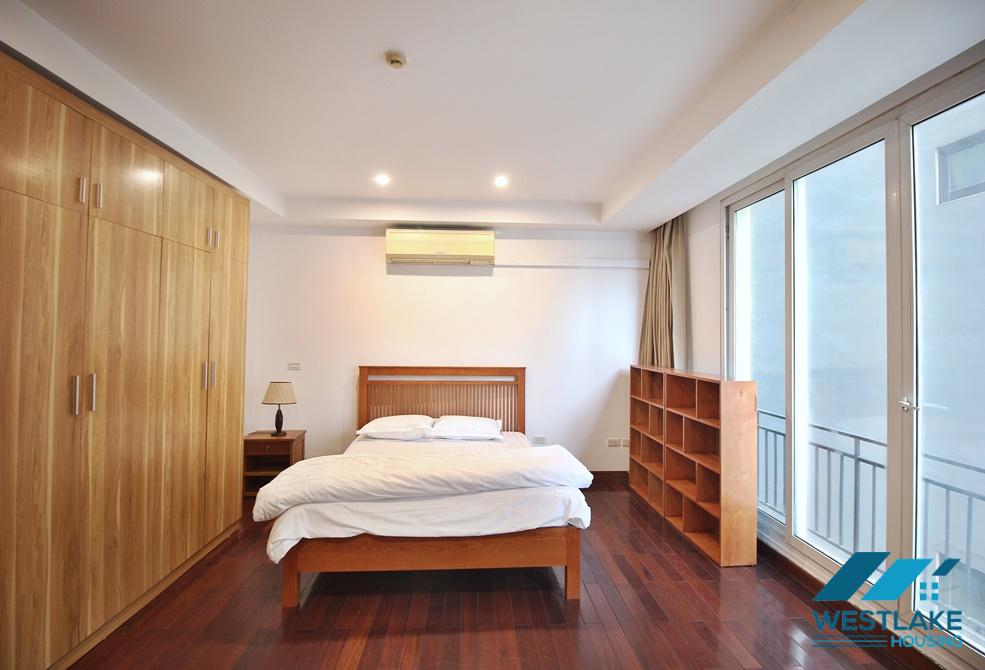 Lake view 03 bedrooms apartment with big balcony for leasing in Tay Ho area