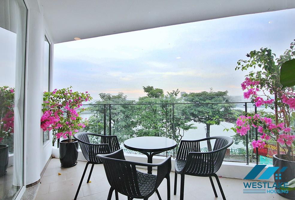 Brand new and modern 3 bedroom apartment for rent in To ngoc van, Tay Ho, Ha Noi