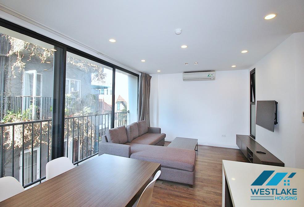 A modern and bright 2 bedroom apartment for rent in To ngoc van