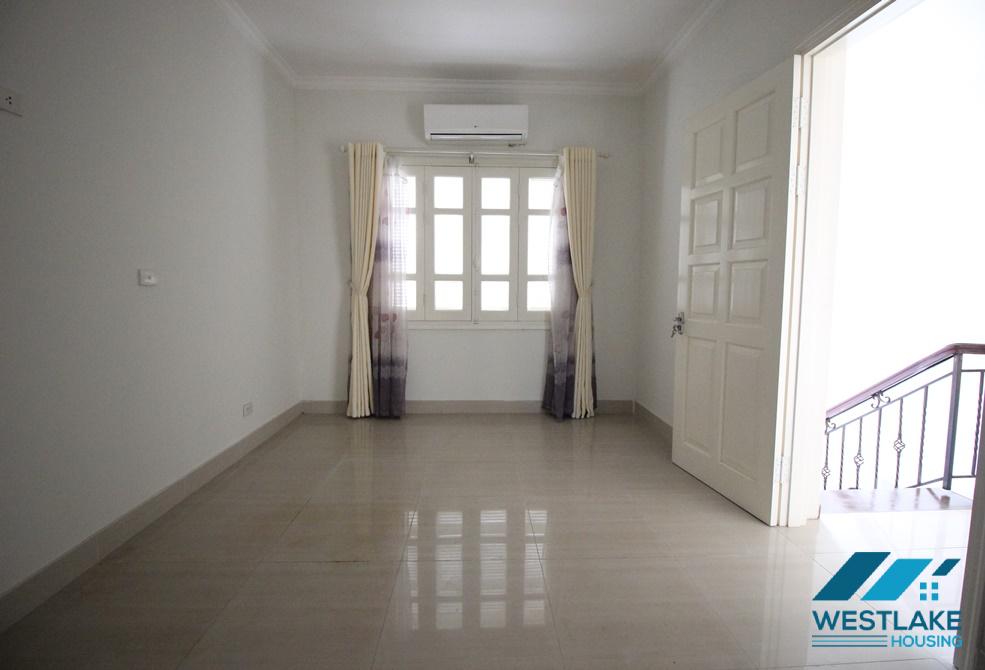 A beautiful unfurnished villa for rent in Ciputra, T Block