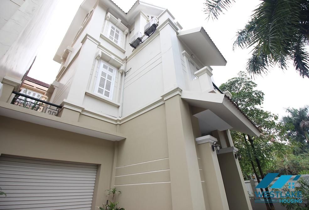 A beautiful unfurnished villa for rent in Ciputra, T Block