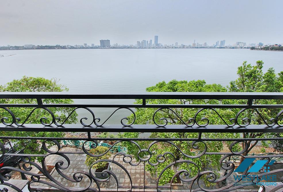 A lake view newly renovated 3 bedroom apartment for rent in Tu Hoa, Tay Ho