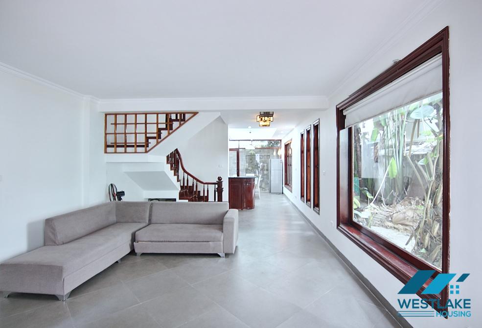 Bright 5 bedrooms house for rent in Tay Ho, Ha Noi