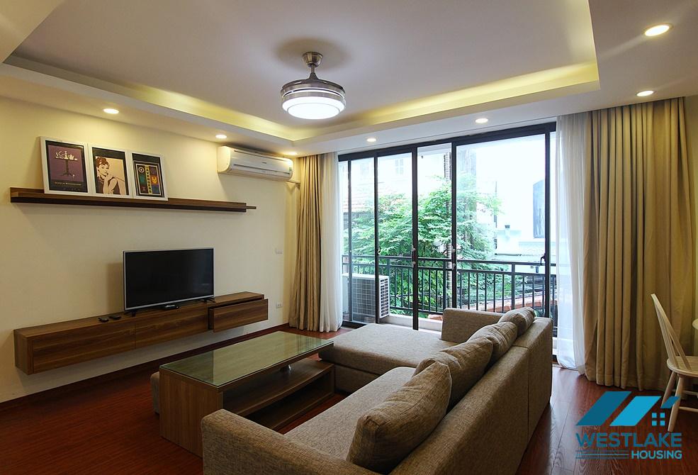 A good price and spacious 2 bedroom apartment in Tay ho, Hanoi