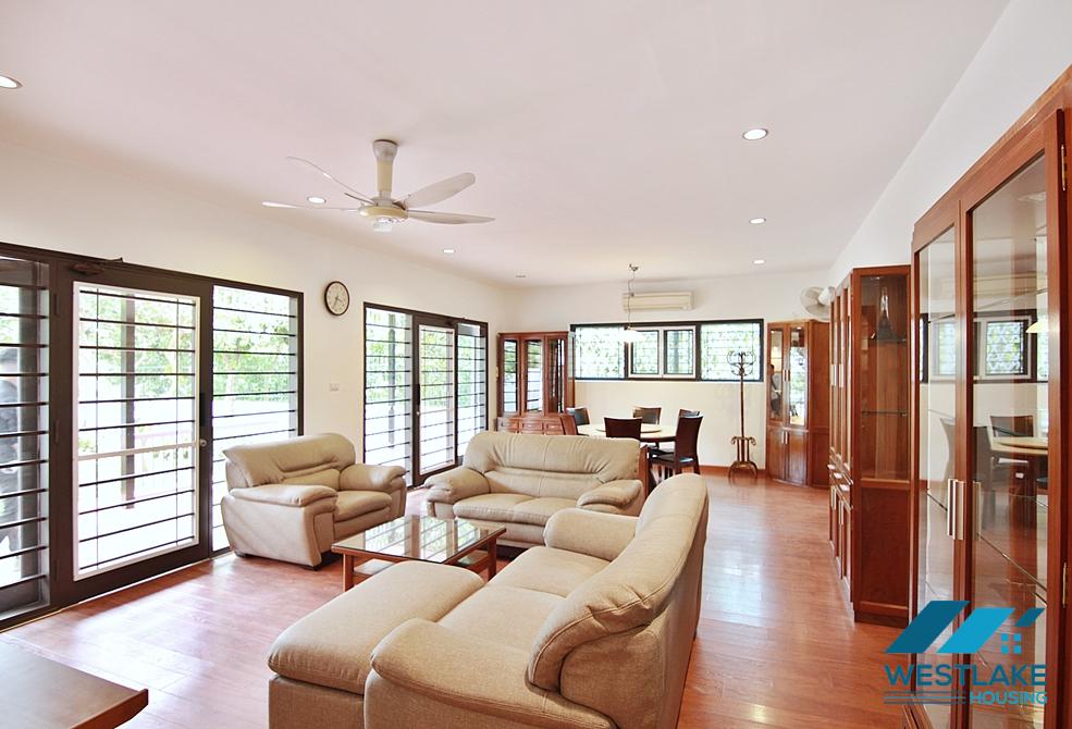 A radiance modern single- story bungalow, 3 bedroom for rent in Tay Ho