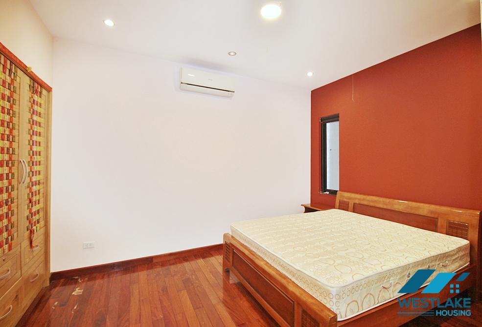 Four bedrooms house for rent in Tay Ho, Ha Noi