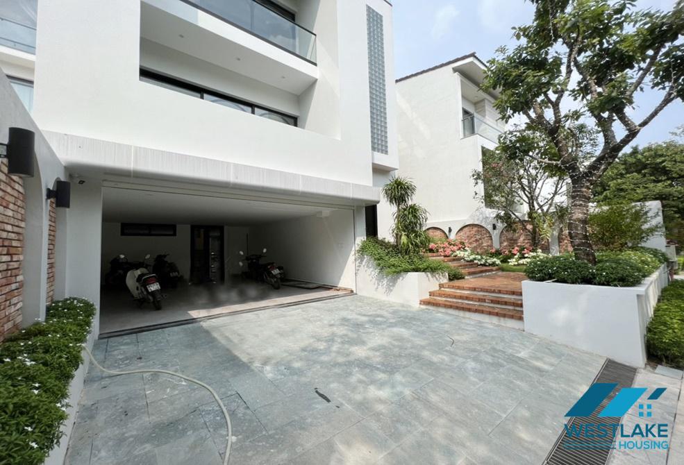 Super luxurious villa with big outside space for rent in Q block, Ciputra area, Tay Ho