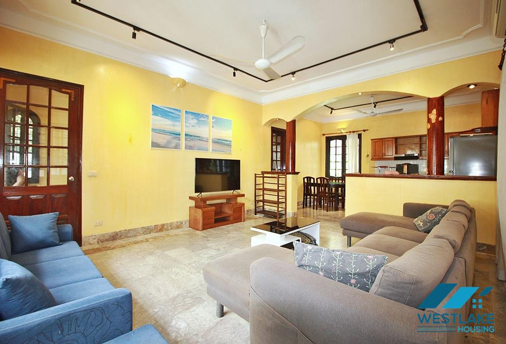 Garden three bedrooms house for rent in Tu Hoa st, Tay Ho