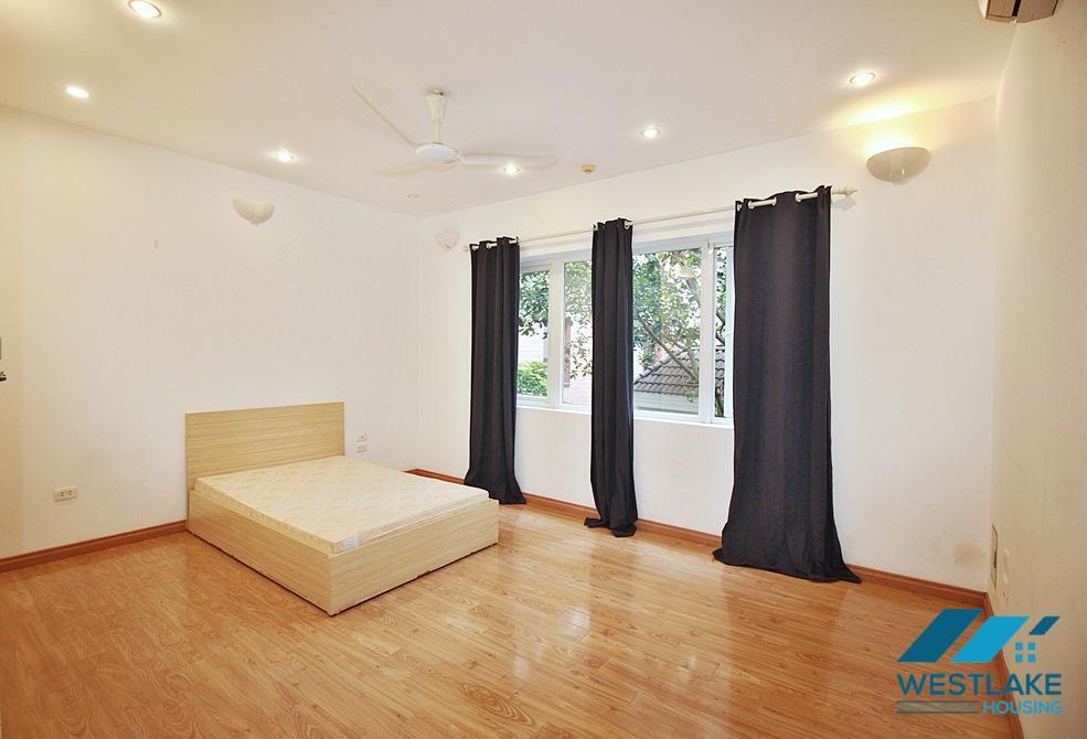 Beautiful house, fully furnished for rent on Tay Ho street