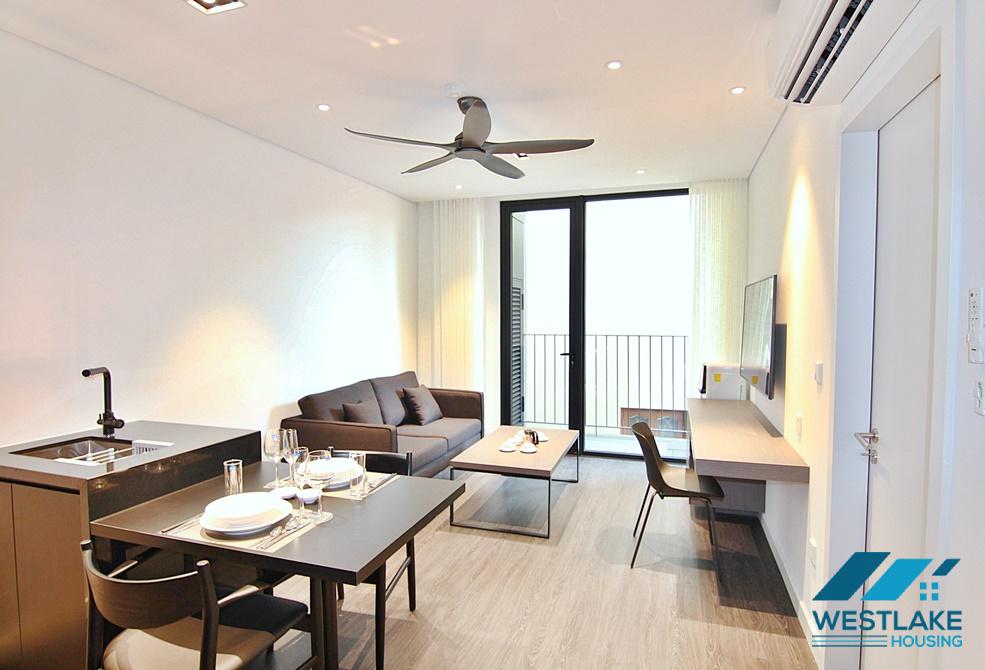 A high quality 1 bedroom apartment for rent in To ngoc van