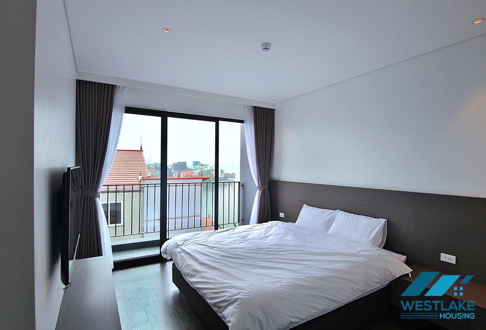 Lake view 2 bedrooms apartment for rent in Xuan Dieu, Tay Ho