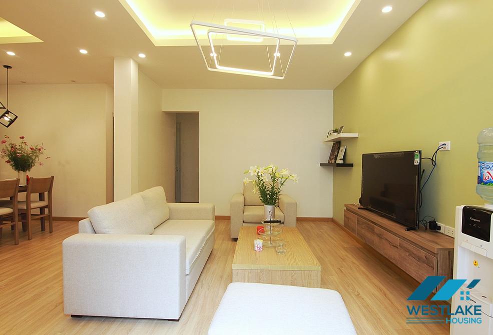 Brand new 02 bedrooms for rent in Xuan dieu st, Tay Ho District