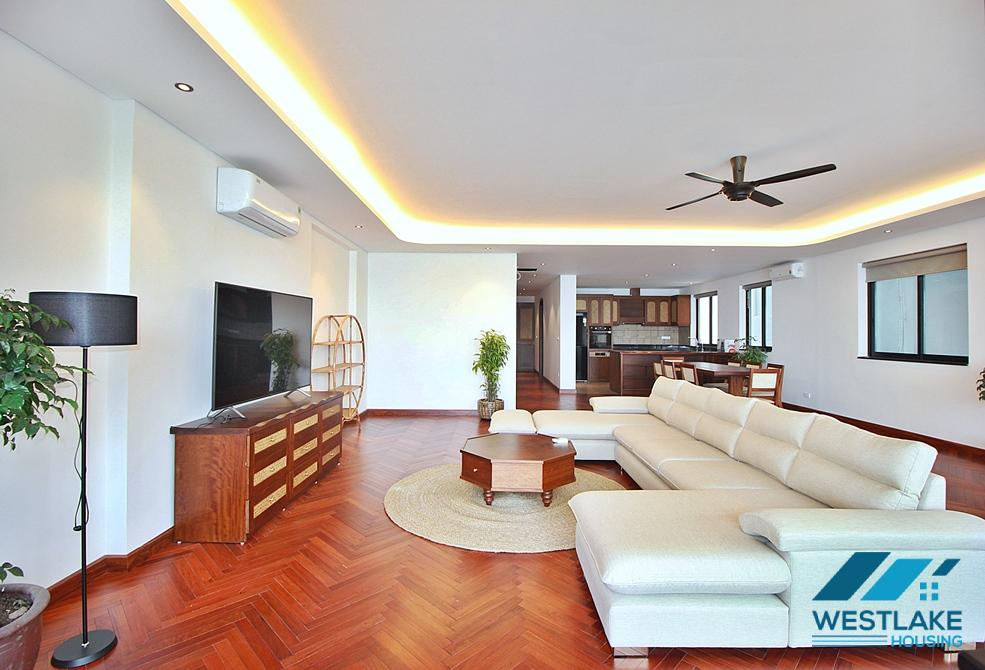 Duplex 4 bedrooms with lake view apartment for rent in Dang Thai Mai st, Tay Ho